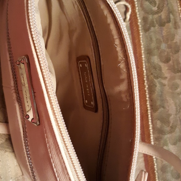 Nine West - Picture 3 of 3